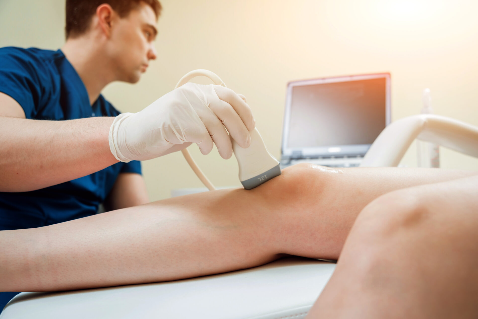 Knee - Ultrasonography - Physical and rehabilitation medicine.